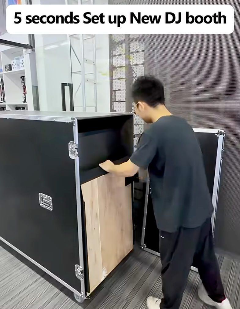 The Seamless LED Screen DJ Booth – Rounded Corner Design